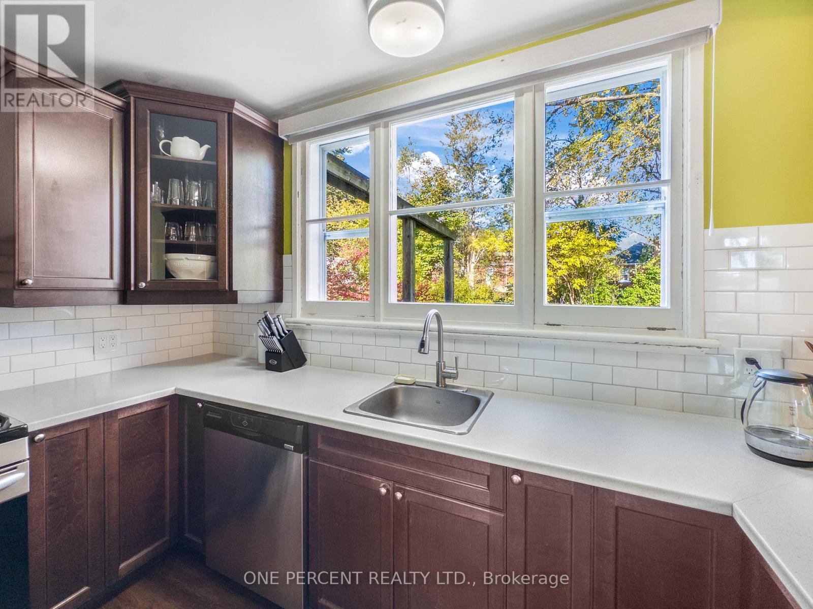 340 Bridge Street E, Belleville, Ontario  K8N 1P6 - Photo 12 - X12487127