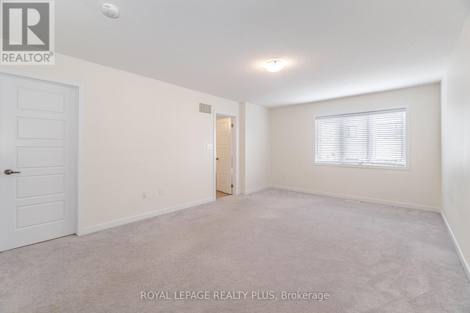 12 Pagebrook Crescent, Hamilton, Ontario  L8J 0K7 - Photo 24 - X12487143