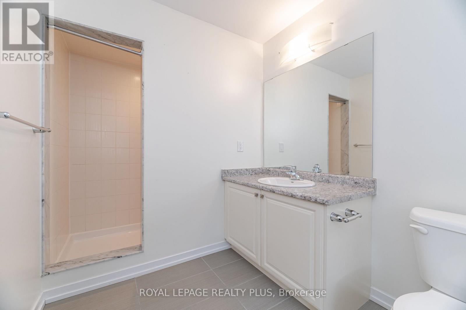 12 Pagebrook Crescent, Hamilton, Ontario  L8J 0K7 - Photo 26 - X12487143