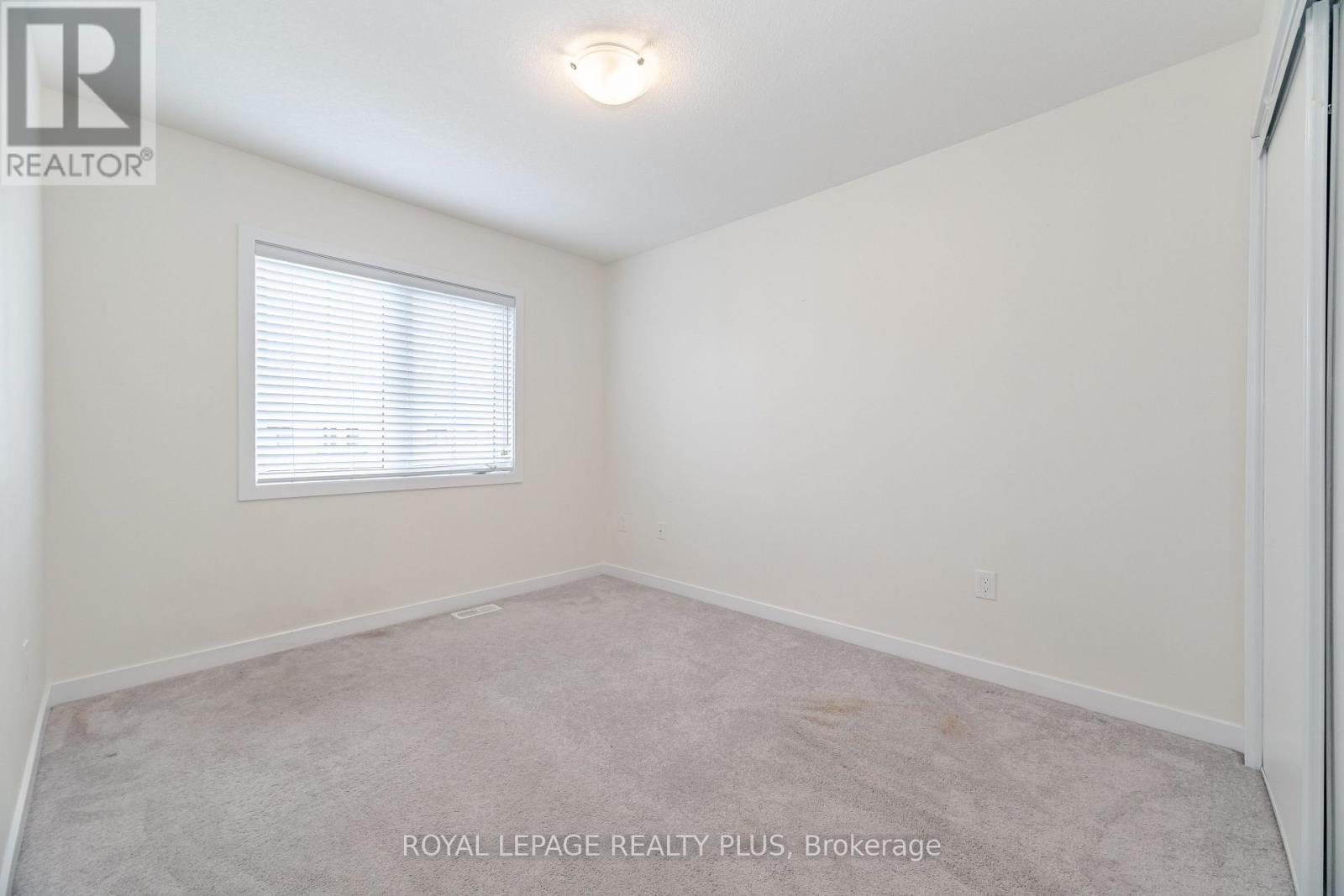 12 Pagebrook Crescent, Hamilton, Ontario  L8J 0K7 - Photo 29 - X12487143