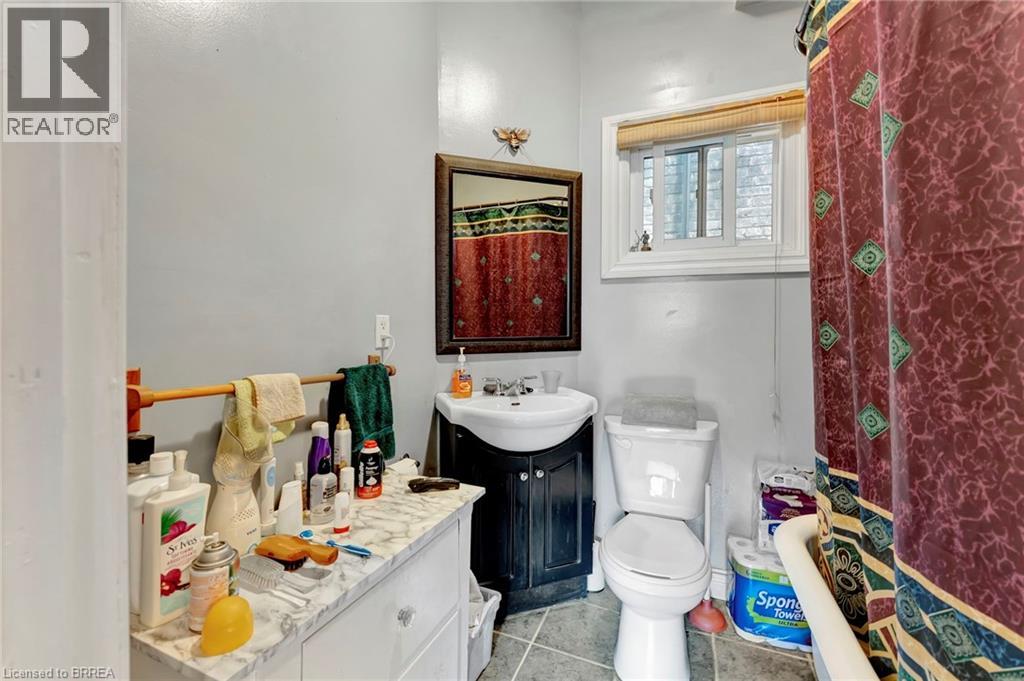 39 Port Street, Brantford, Ontario  N3S 1Y3 - Photo 9 - 40773653