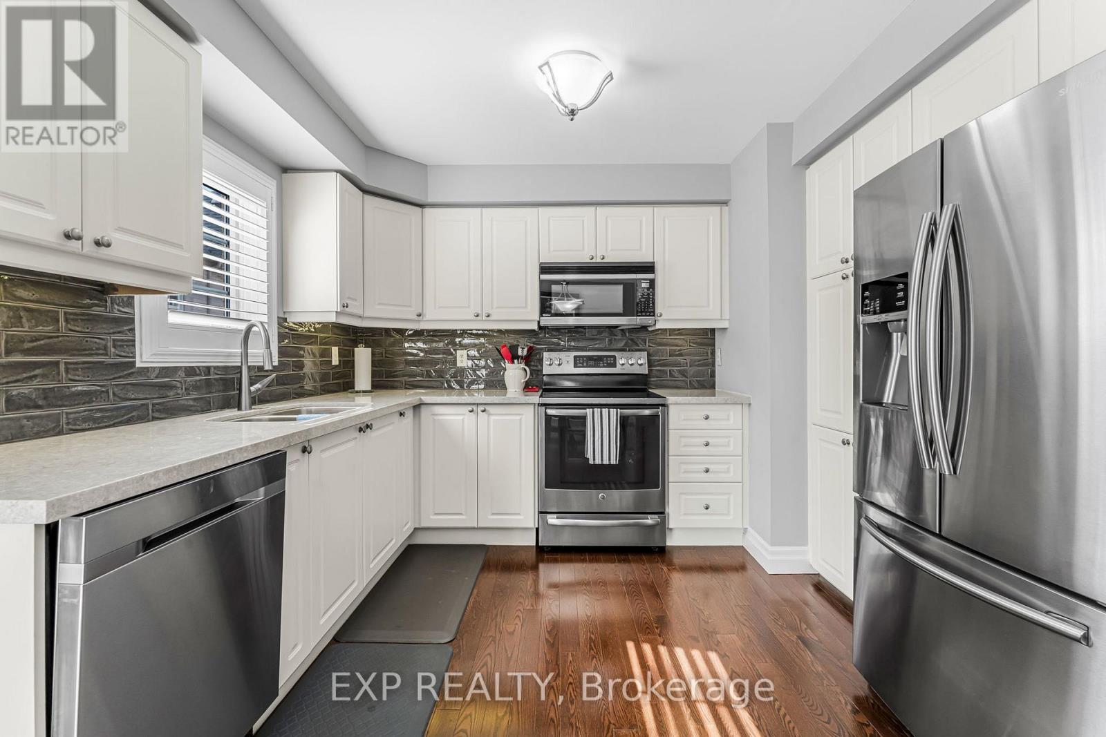 9 - 2361 Parkhaven Boulevard, Oakville, Ontario  L6H 7S7 - Photo 15 - W12317324