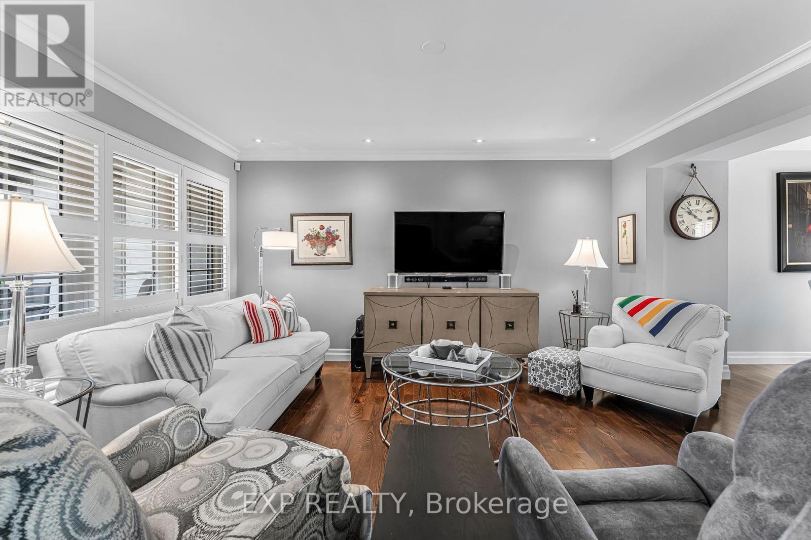 9 - 2361 Parkhaven Boulevard, Oakville, Ontario  L6H 7S7 - Photo 9 - W12317324