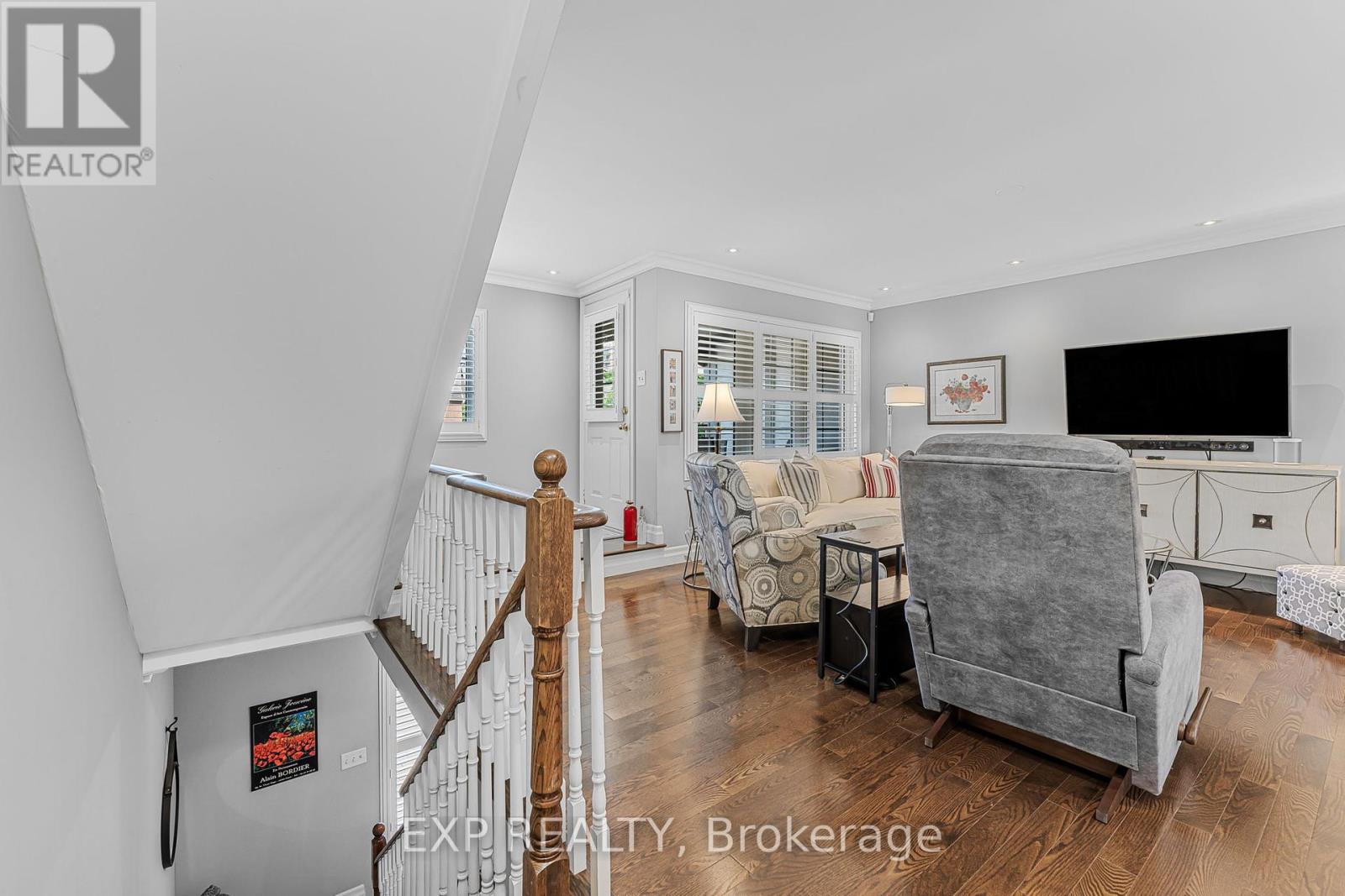 9 - 2361 Parkhaven Boulevard, Oakville, Ontario  L6H 7S7 - Photo 6 - W12317324