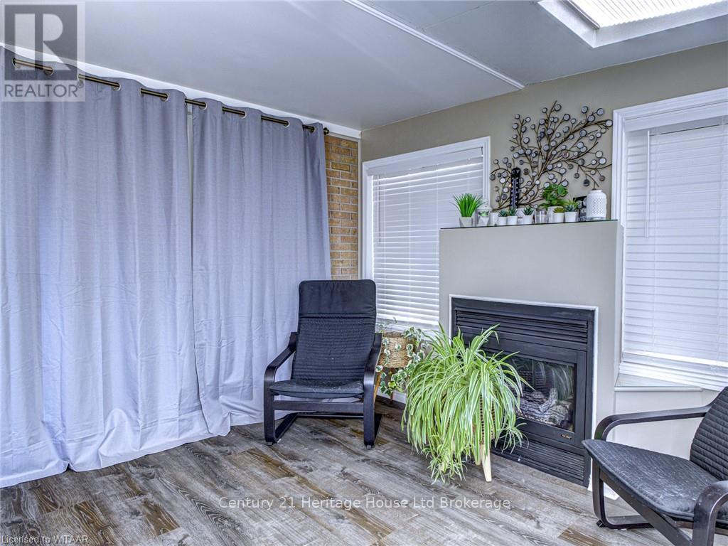 10 Blackfoot Place, Woodstock (Woodstock - North), Ontario  N4T 1E2 - Photo 15 - X12487164