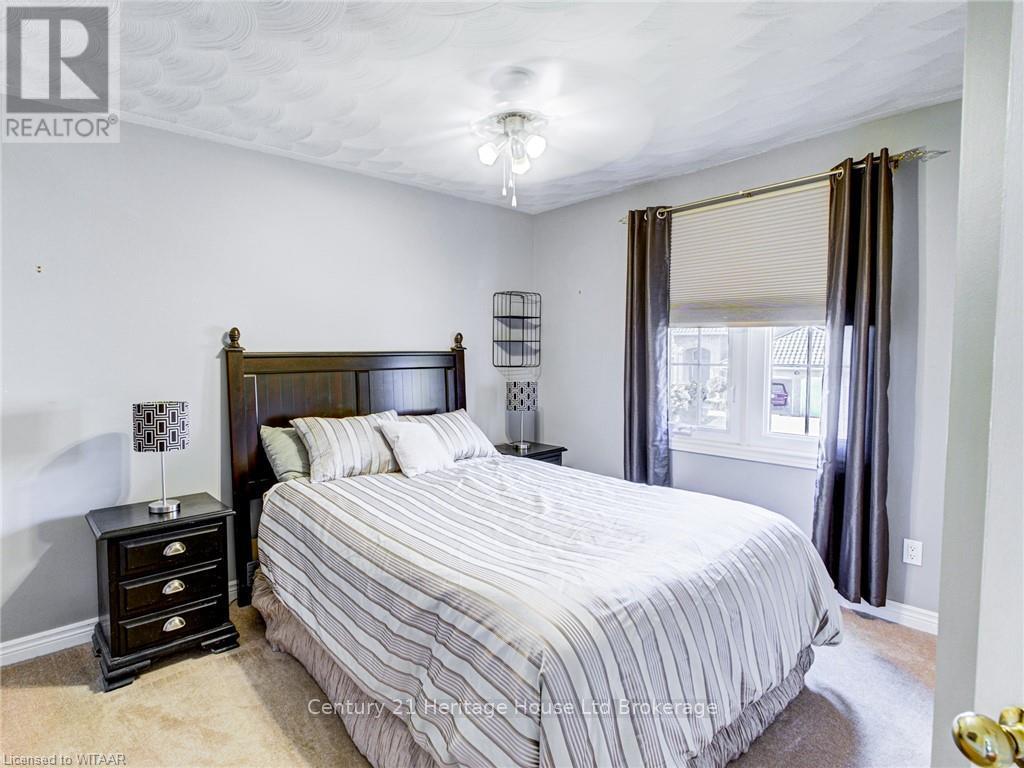 10 Blackfoot Place, Woodstock (Woodstock - North), Ontario  N4T 1E2 - Photo 21 - X12487164