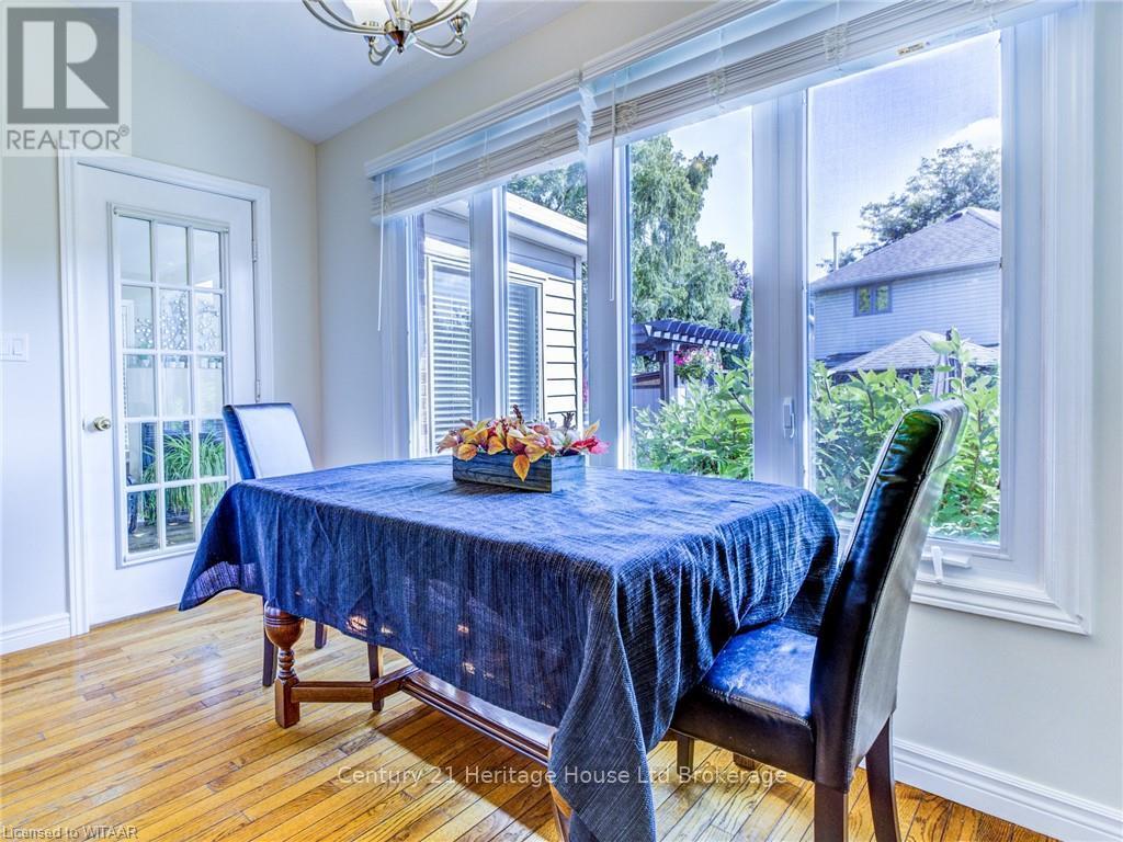 10 Blackfoot Place, Woodstock (Woodstock - North), Ontario  N4T 1E2 - Photo 7 - X12487164