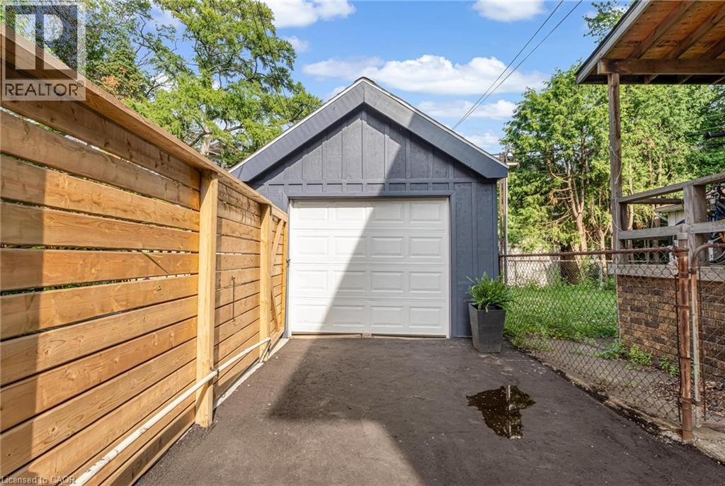 37 Burris Street, Hamilton, Ontario  L8M 2J1 - Photo 40 - 40779050