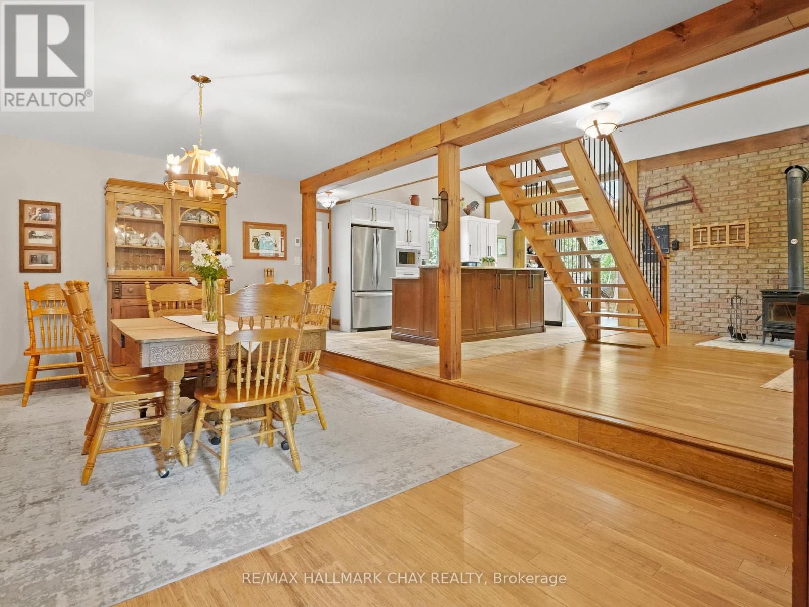 2043 Concession 5 Road, Adjala-Tosorontio, Ontario L0G 1L0 - Photo 11 - N12342210