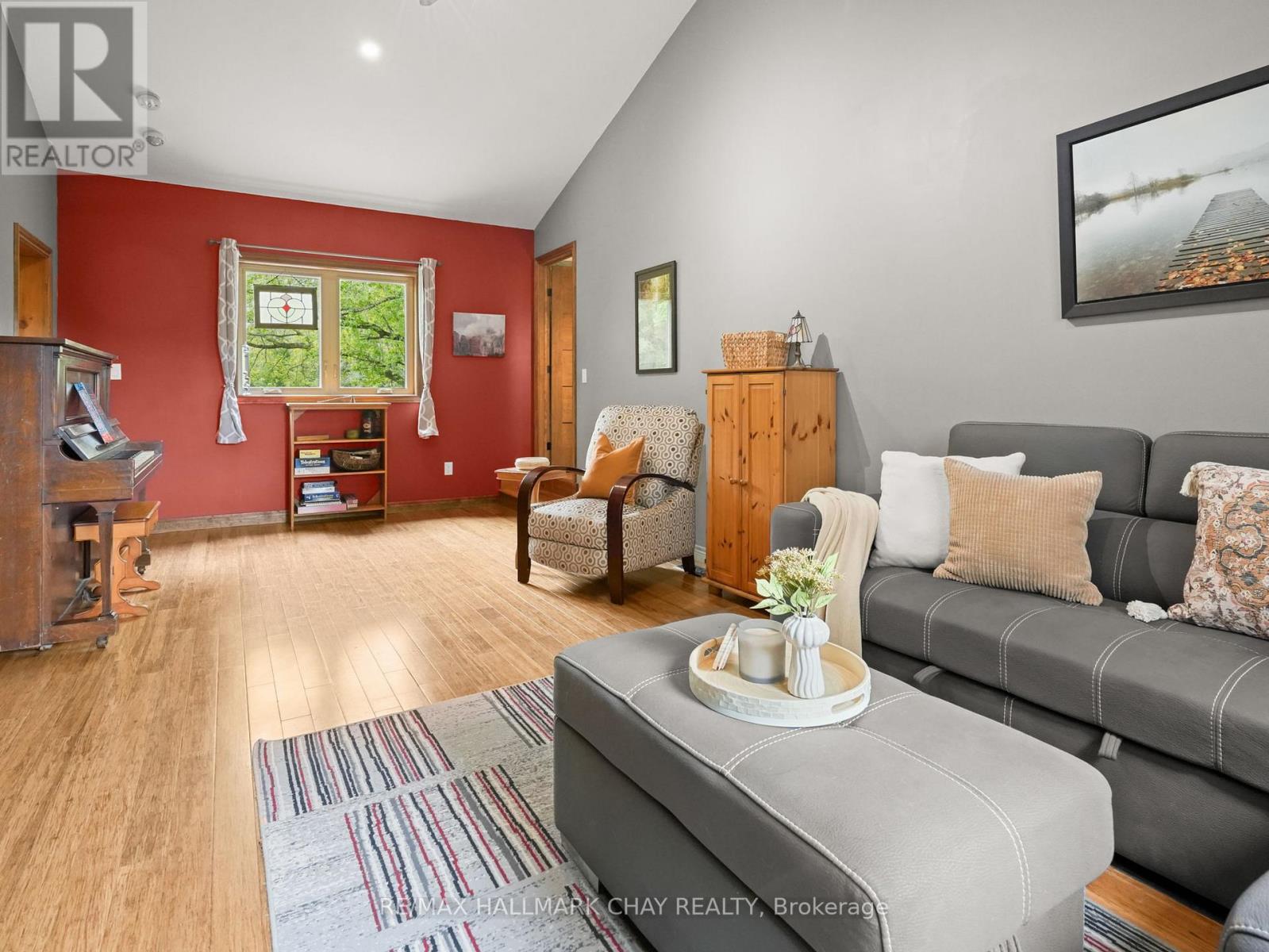 2043 Concession 5 Road, Adjala-Tosorontio, Ontario L0G 1L0 - Photo 27 - N12342210