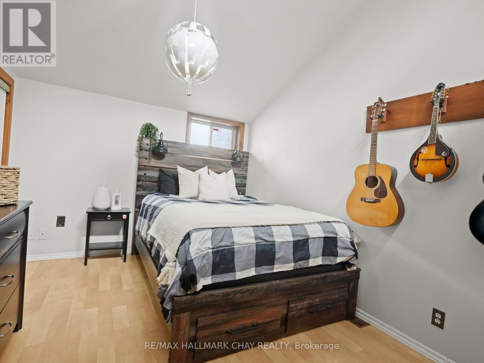 2043 Concession 5 Road, Adjala-Tosorontio, Ontario L0G 1L0 - Photo 35 - N12342210