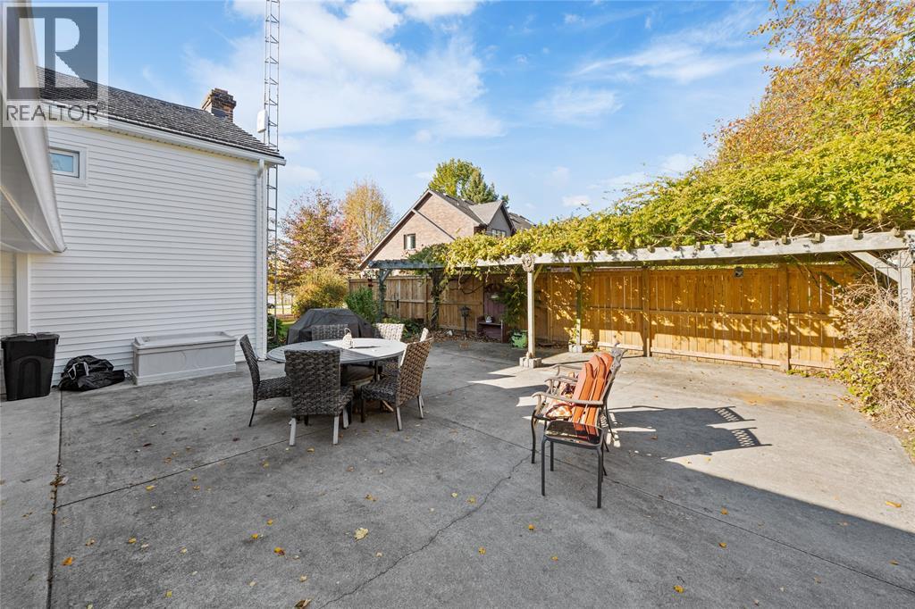 1266 St Clair Parkway, Moore Township, Ontario  N0N 1H0 - Photo 33 - 25027427