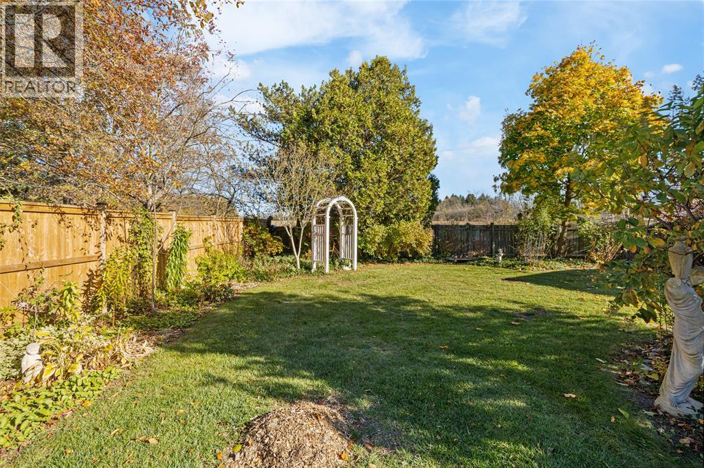 1266 St Clair Parkway, Moore Township, Ontario  N0N 1H0 - Photo 34 - 25027427