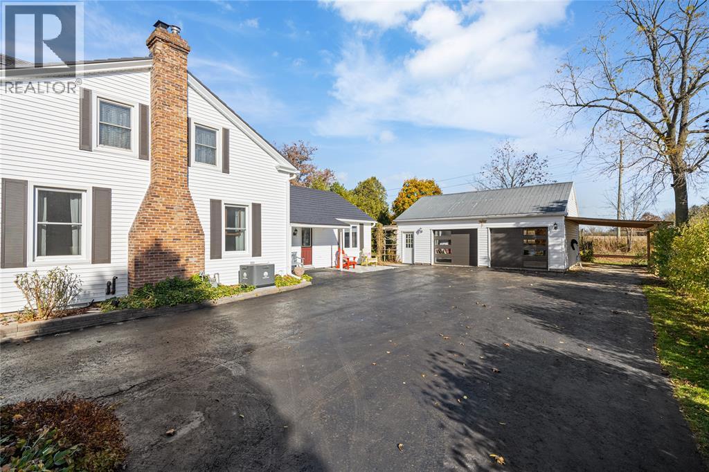 1266 St Clair Parkway, Moore Township, Ontario  N0N 1H0 - Photo 39 - 25027427