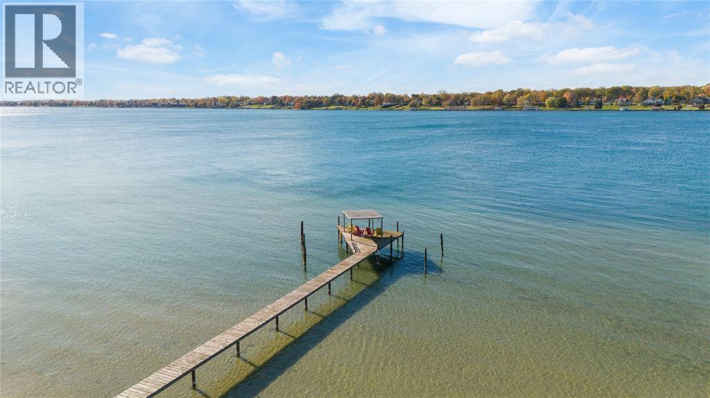 1266 St Clair Parkway, Moore Township, Ontario  N0N 1H0 - Photo 40 - 25027427