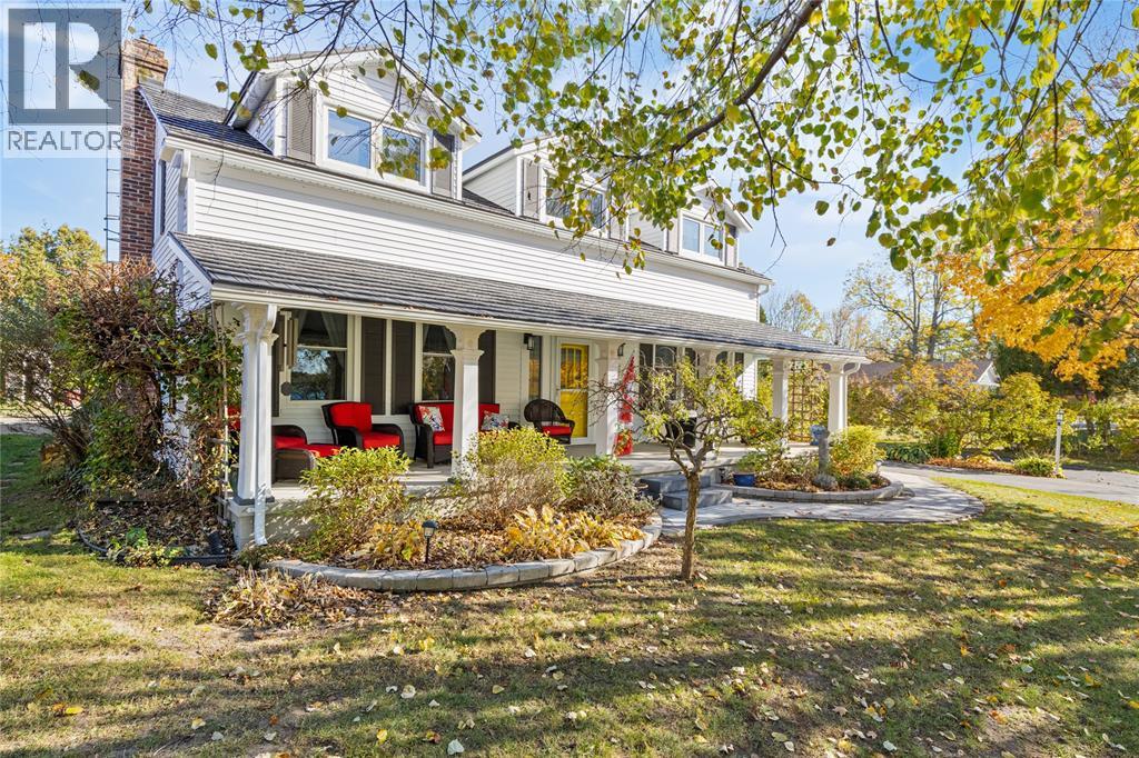 1266 St Clair Parkway, Moore Township, Ontario  N0N 1H0 - Photo 6 - 25027427