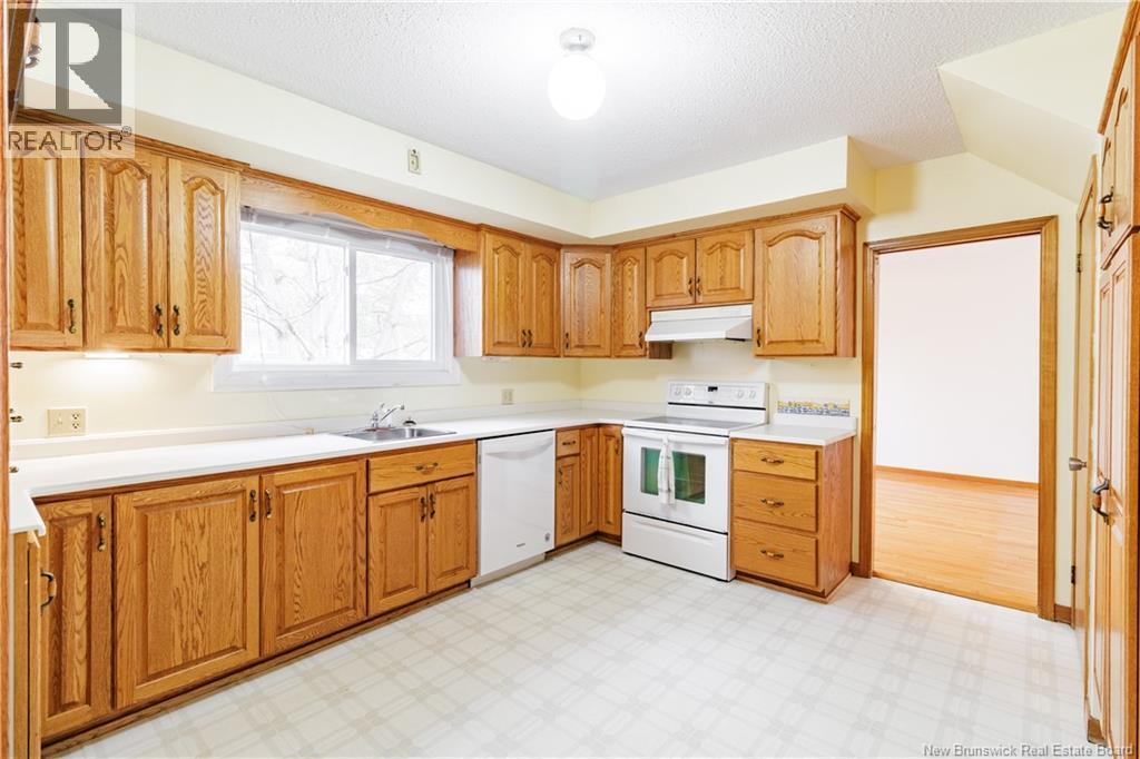 117 Epworth Circle, Fredericton, New Brunswick  E3A 2M7 - Photo 11 - NB129145