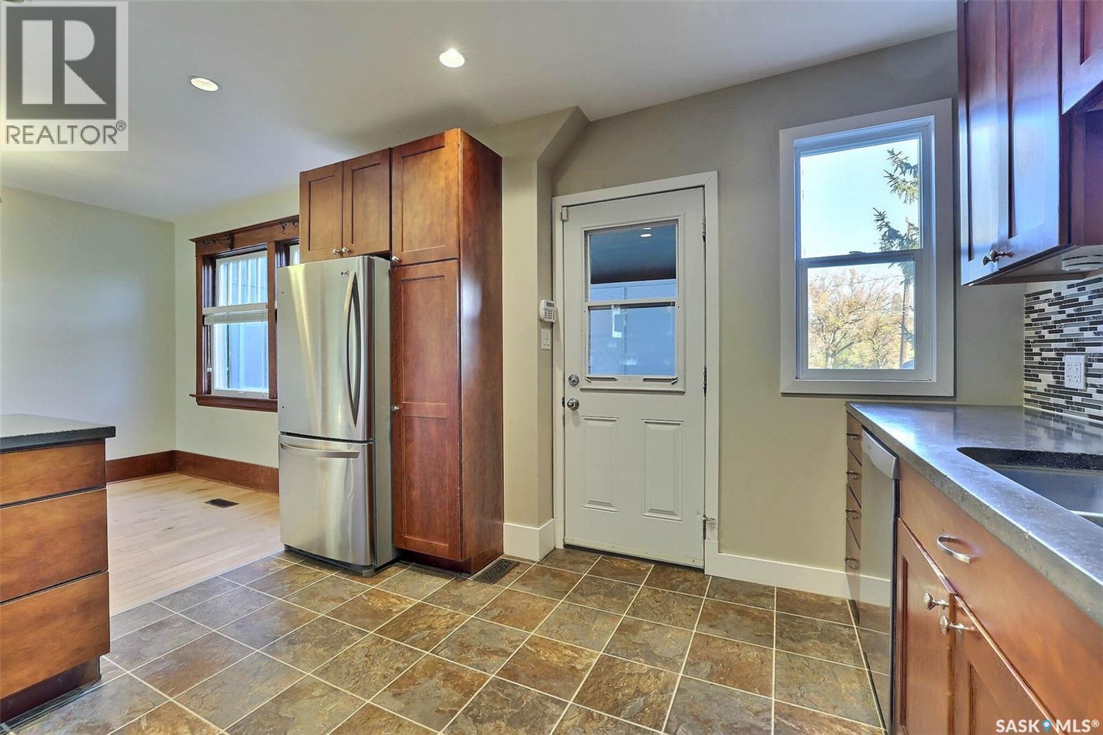 2818 Regina Avenue, Regina, Saskatchewan  S4S 0G5 - Photo 21 - SK021858