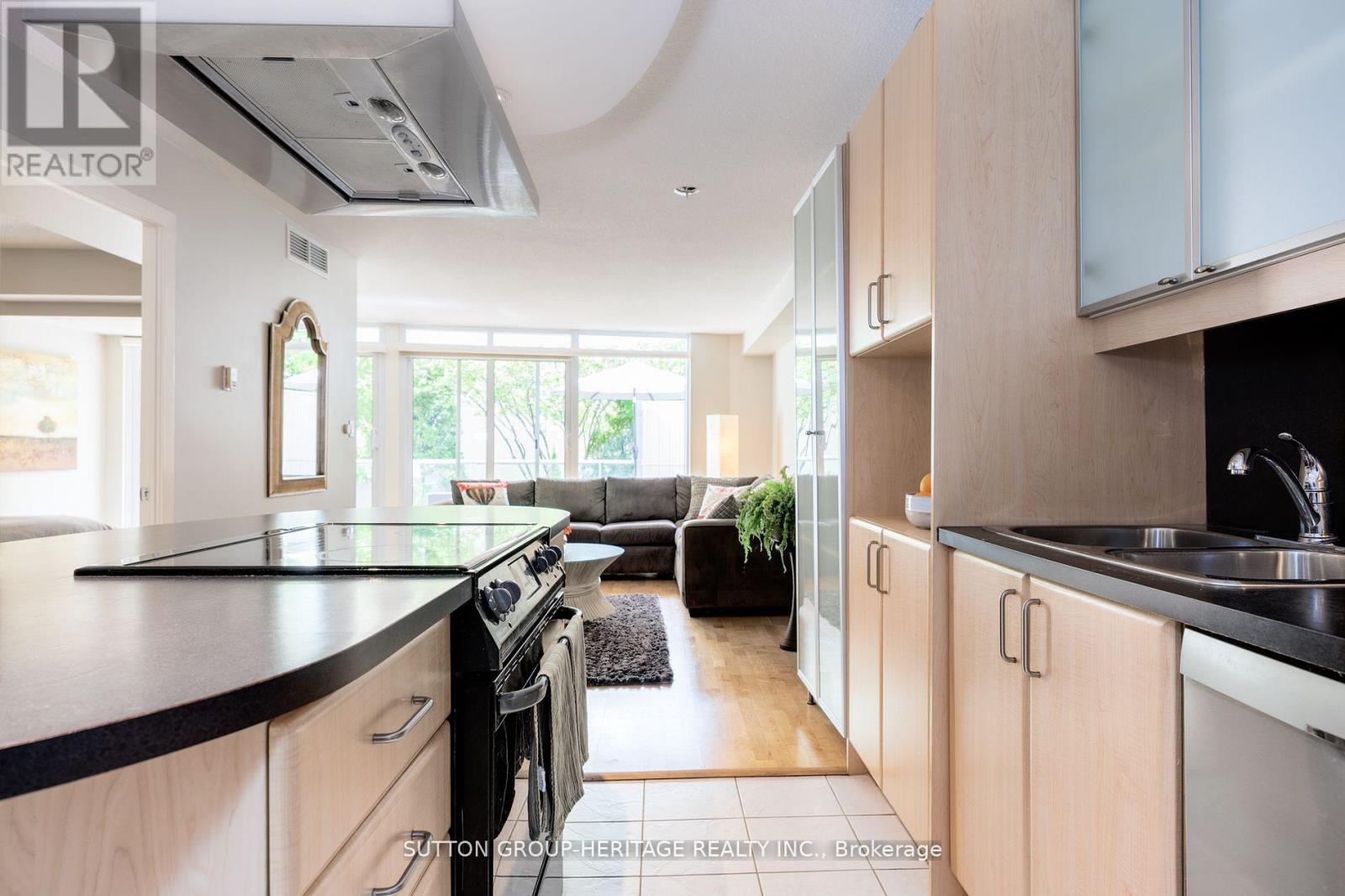 126 - 550 Queens Quay W, Toronto, Ontario  M5V 3M8 - Photo 13 - C12487187