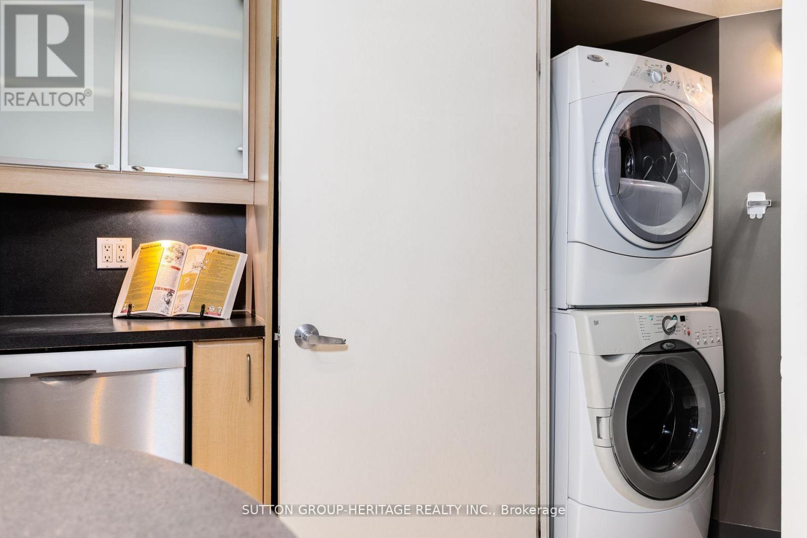 126 - 550 Queens Quay W, Toronto, Ontario  M5V 3M8 - Photo 17 - C12487187