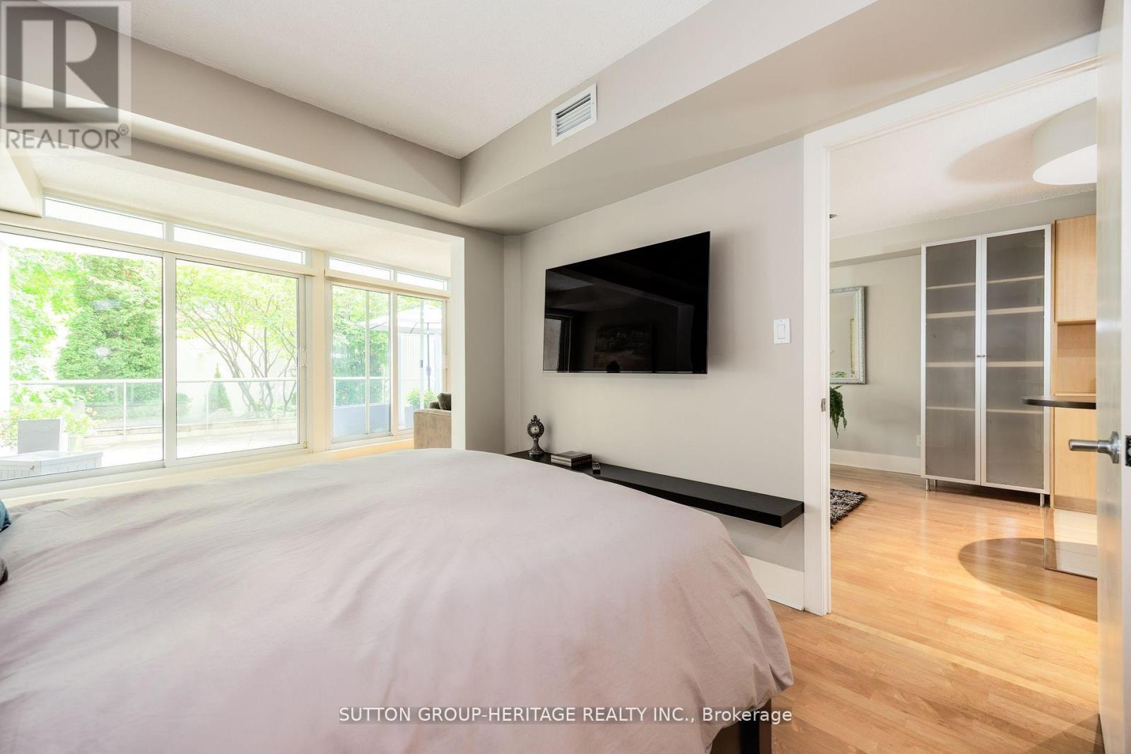 126 - 550 Queens Quay W, Toronto, Ontario  M5V 3M8 - Photo 26 - C12487187