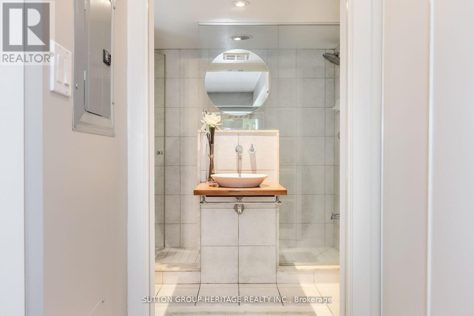 126 - 550 Queens Quay W, Toronto, Ontario  M5V 3M8 - Photo 28 - C12487187