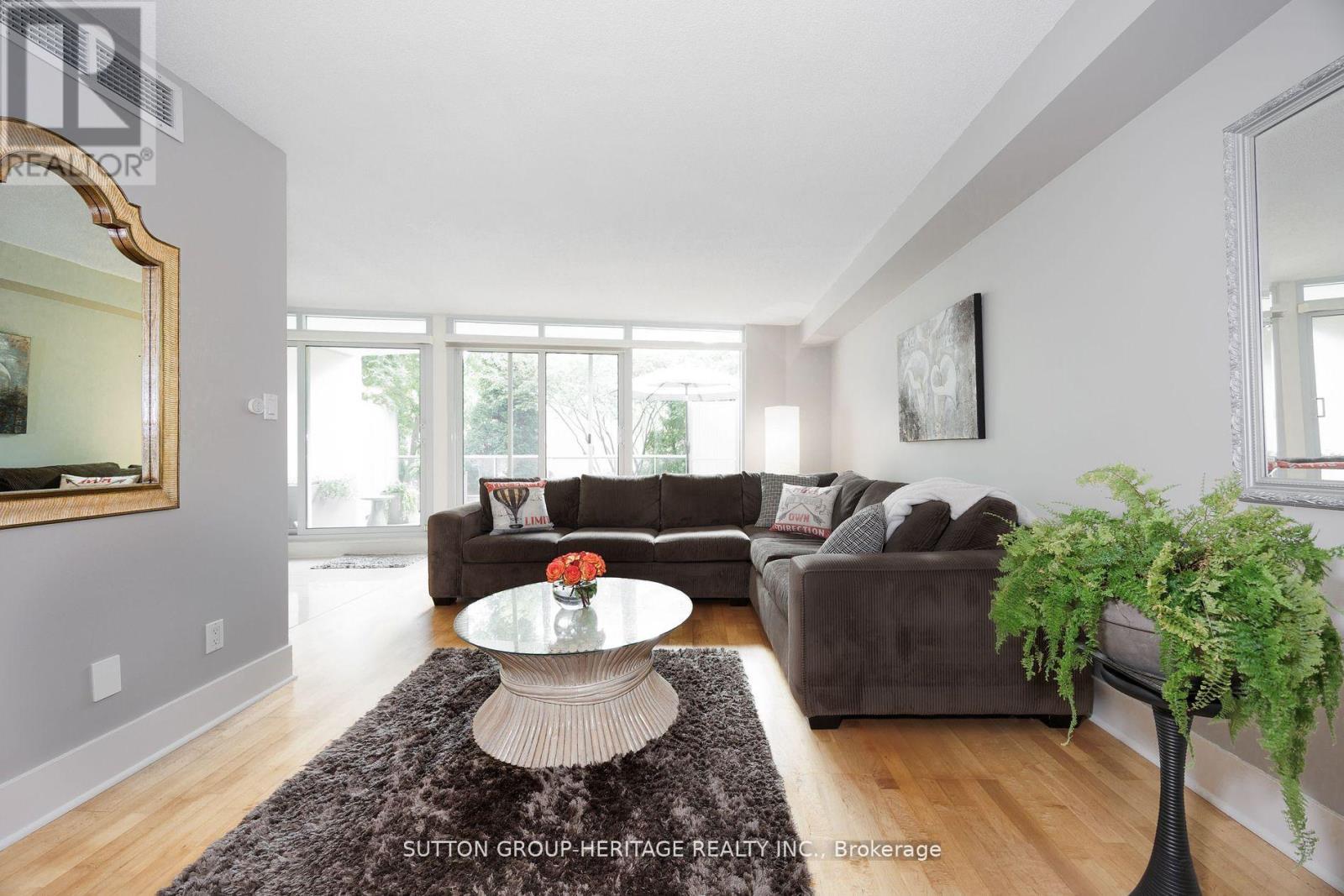 126 - 550 Queens Quay W, Toronto, Ontario  M5V 3M8 - Photo 5 - C12487187