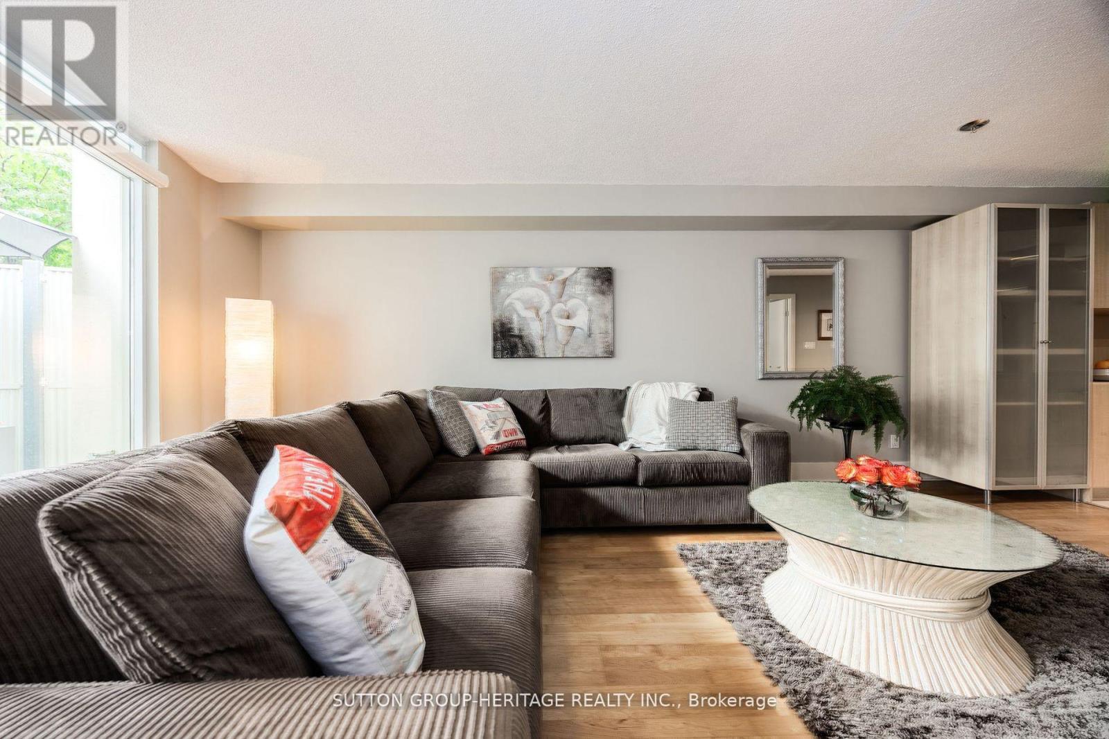 126 - 550 Queens Quay W, Toronto, Ontario  M5V 3M8 - Photo 8 - C12487187