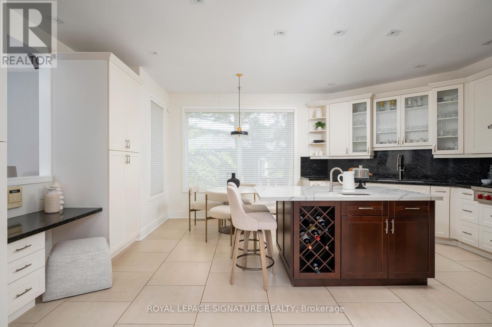 8 Harrison Road, Toronto, Ontario  M2L 1V2 - Photo 14 - C12487203