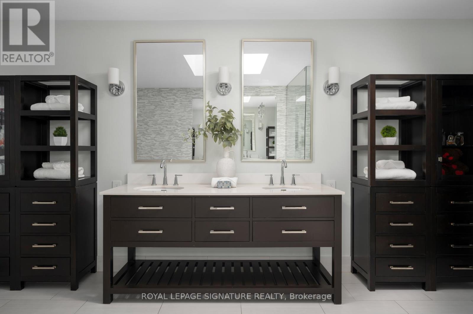 8 Harrison Road, Toronto, Ontario  M2L 1V2 - Photo 28 - C12487203