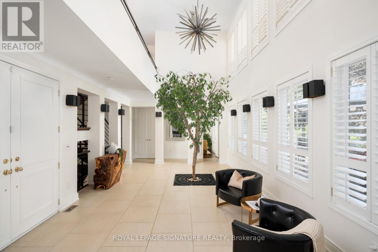 8 Harrison Road, Toronto, Ontario  M2L 1V2 - Photo 6 - C12487203