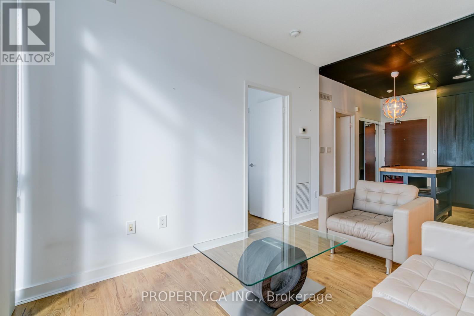 3510 - 15 Iceboat Terrace, Toronto, Ontario  M5V 4A5 - Photo 12 - C12487219