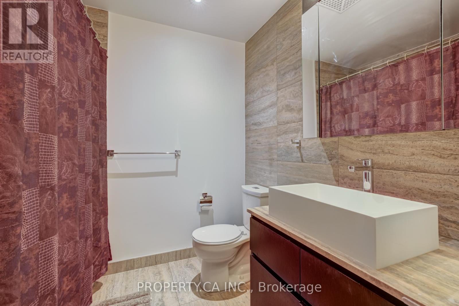 3510 - 15 Iceboat Terrace, Toronto, Ontario  M5V 4A5 - Photo 17 - C12487219