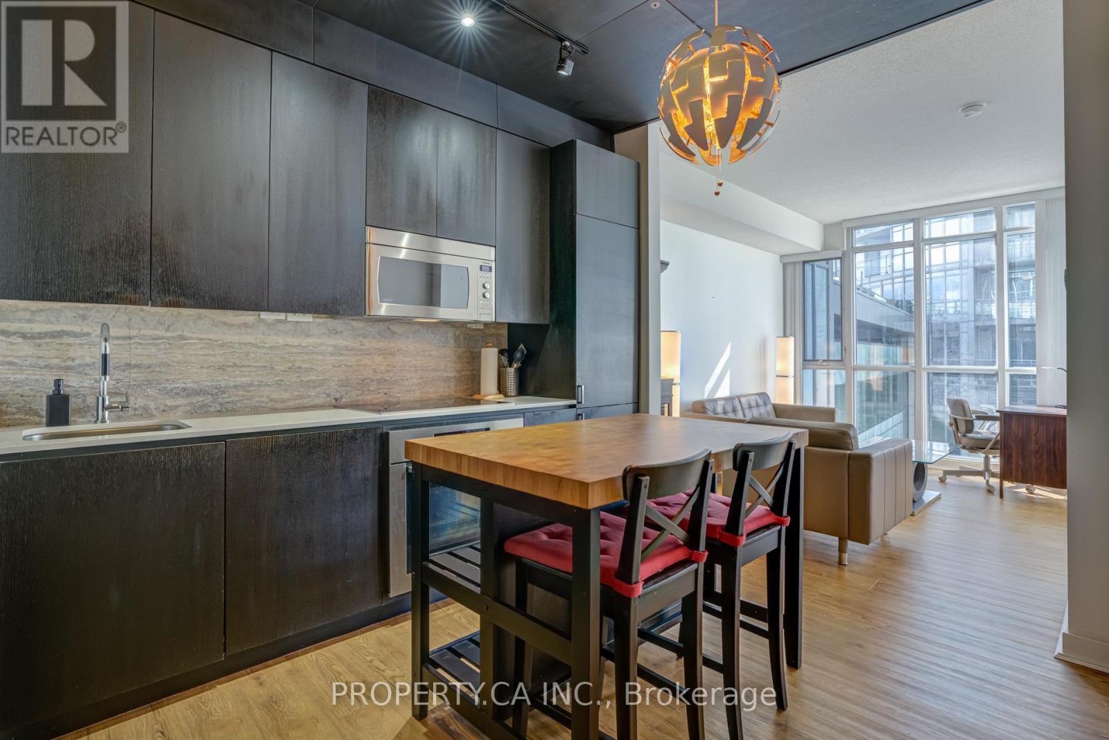 3510 - 15 Iceboat Terrace, Toronto, Ontario  M5V 4A5 - Photo 4 - C12487219