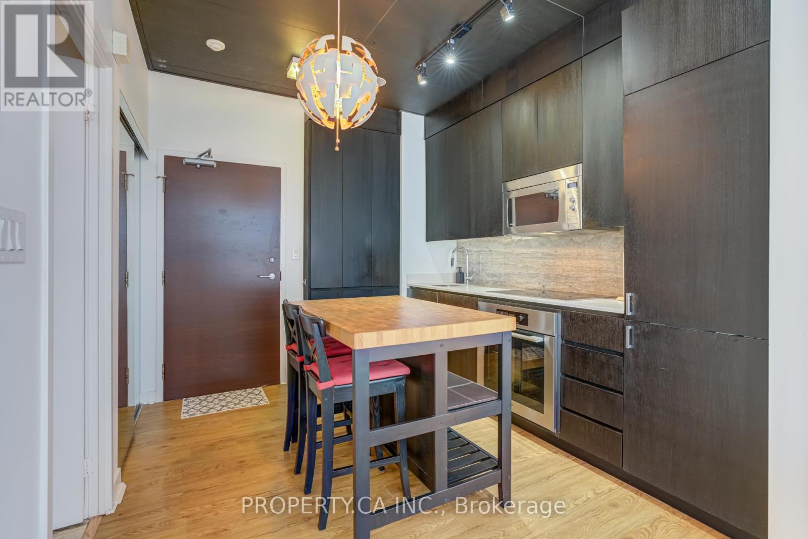 3510 - 15 Iceboat Terrace, Toronto, Ontario  M5V 4A5 - Photo 5 - C12487219