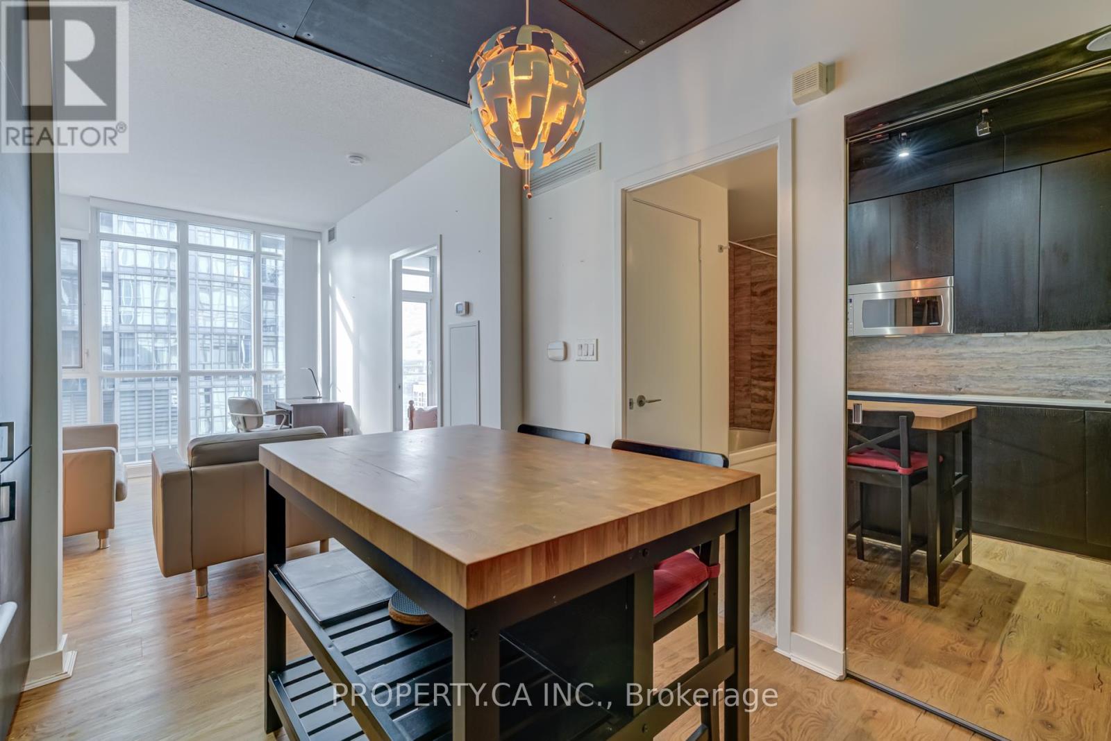 3510 - 15 Iceboat Terrace, Toronto, Ontario  M5V 4A5 - Photo 7 - C12487219