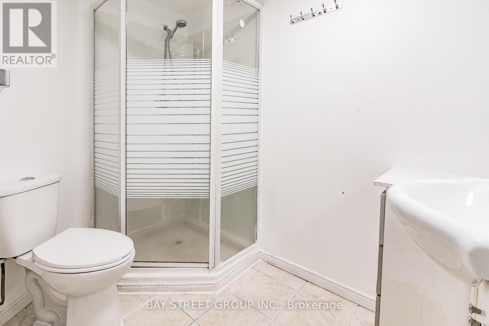 52 Baylawn Drive, Toronto, Ontario  M1S 3M3 - Photo 8 - E12487190