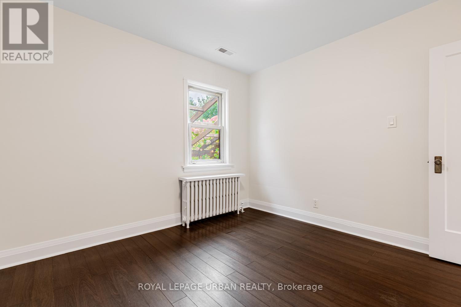 127 Cadorna Avenue, Toronto, Ontario  M4J 3X3 - Photo 16 - E12487208