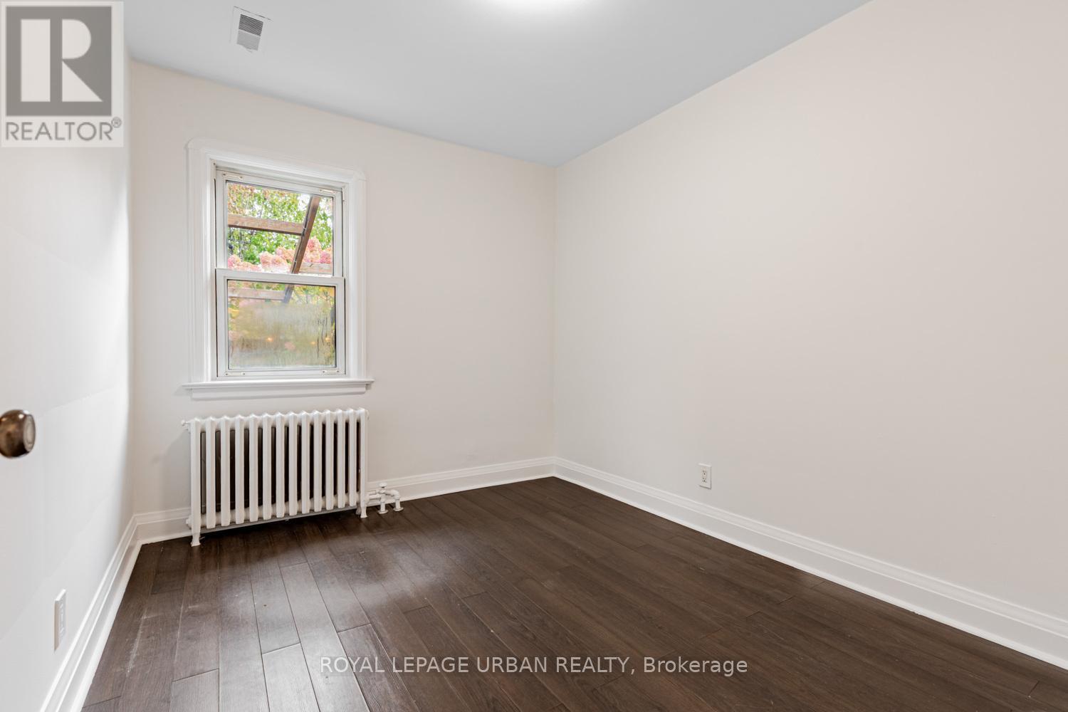 127 Cadorna Avenue, Toronto, Ontario  M4J 3X3 - Photo 19 - E12487208