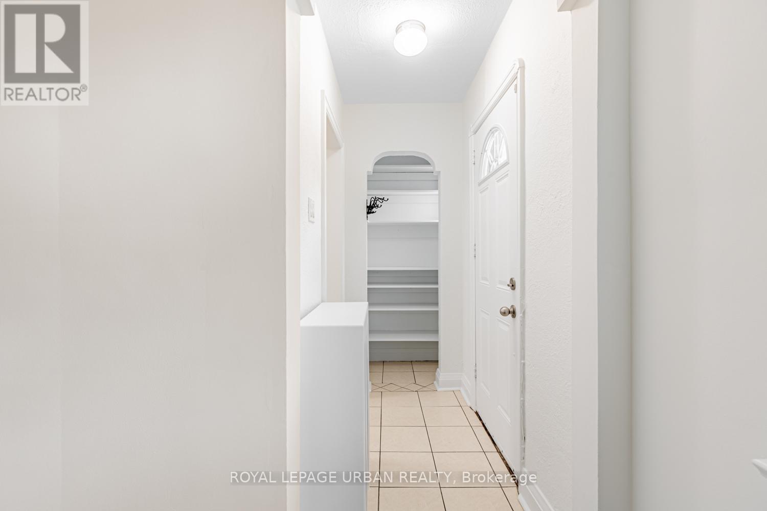 127 Cadorna Avenue, Toronto, Ontario  M4J 3X3 - Photo 3 - E12487208