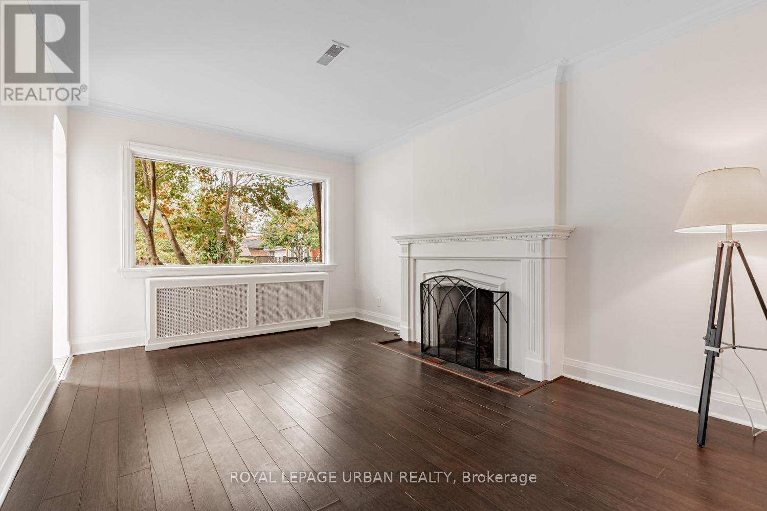 127 Cadorna Avenue, Toronto, Ontario  M4J 3X3 - Photo 6 - E12487208