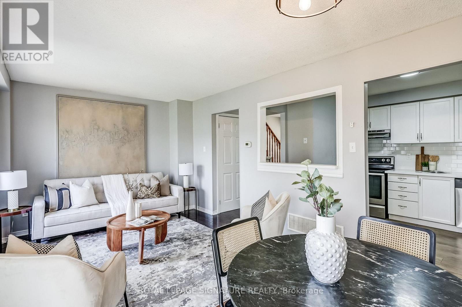 13 Hanning Court, Clarington, Ontario  L1C 4R3 - Photo 5 - E12487209