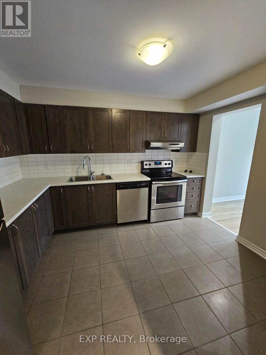 213 Halyard Way, Ottawa, Ontario  K2T 0L2 - Photo 4 - X12448140