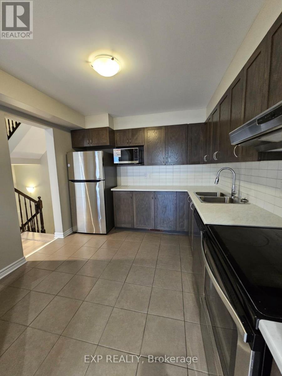 213 Halyard Way, Ottawa, Ontario  K2T 0L2 - Photo 5 - X12448140