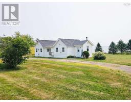 4606 Highway 2, Upper Economy, Nova Scotia