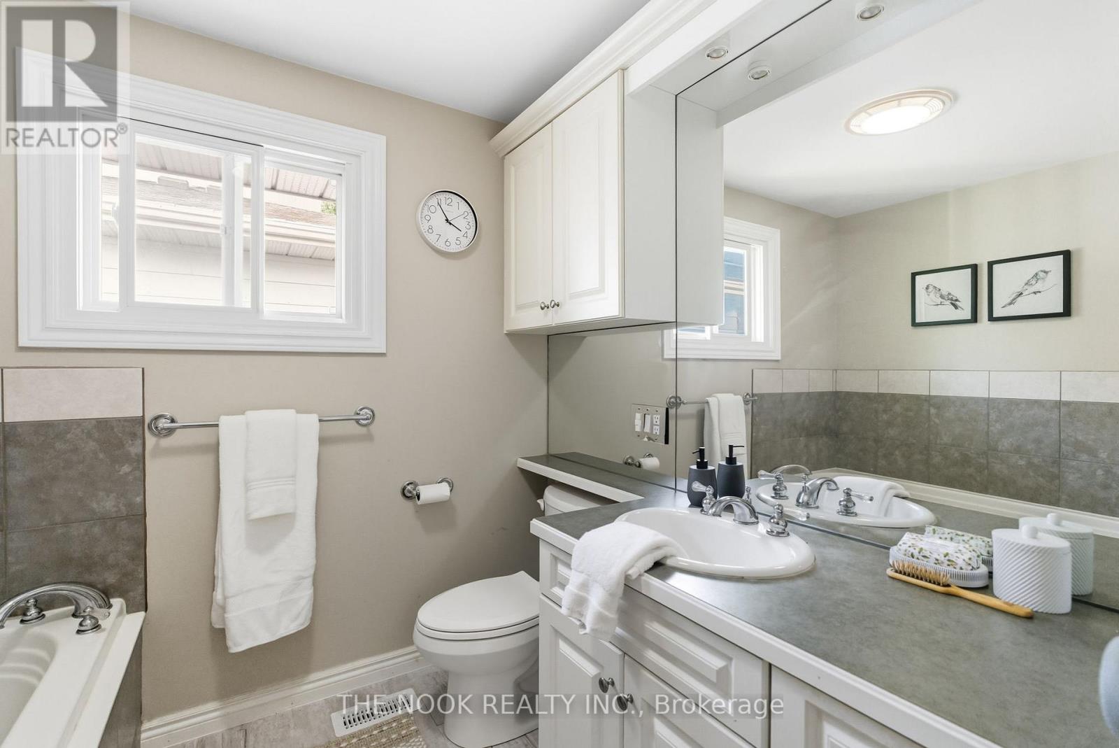 441 Charrington Avenue, Oshawa, Ontario  L1G 7P2 - Photo 30 - E12487256