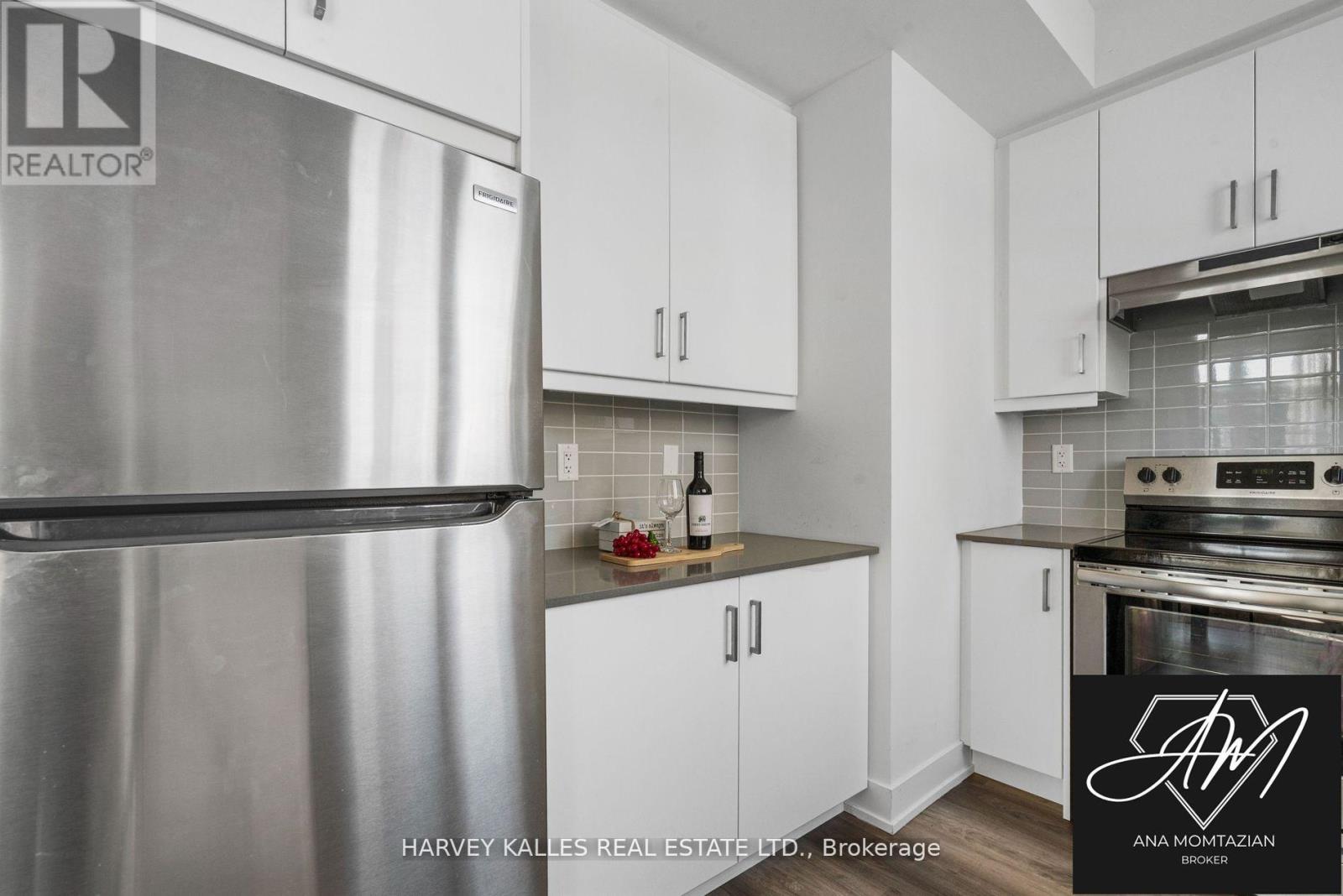 1 - 9 Phelps Lane, Richmond Hill, Ontario  L4E 4H1 - Photo 4 - N12487189