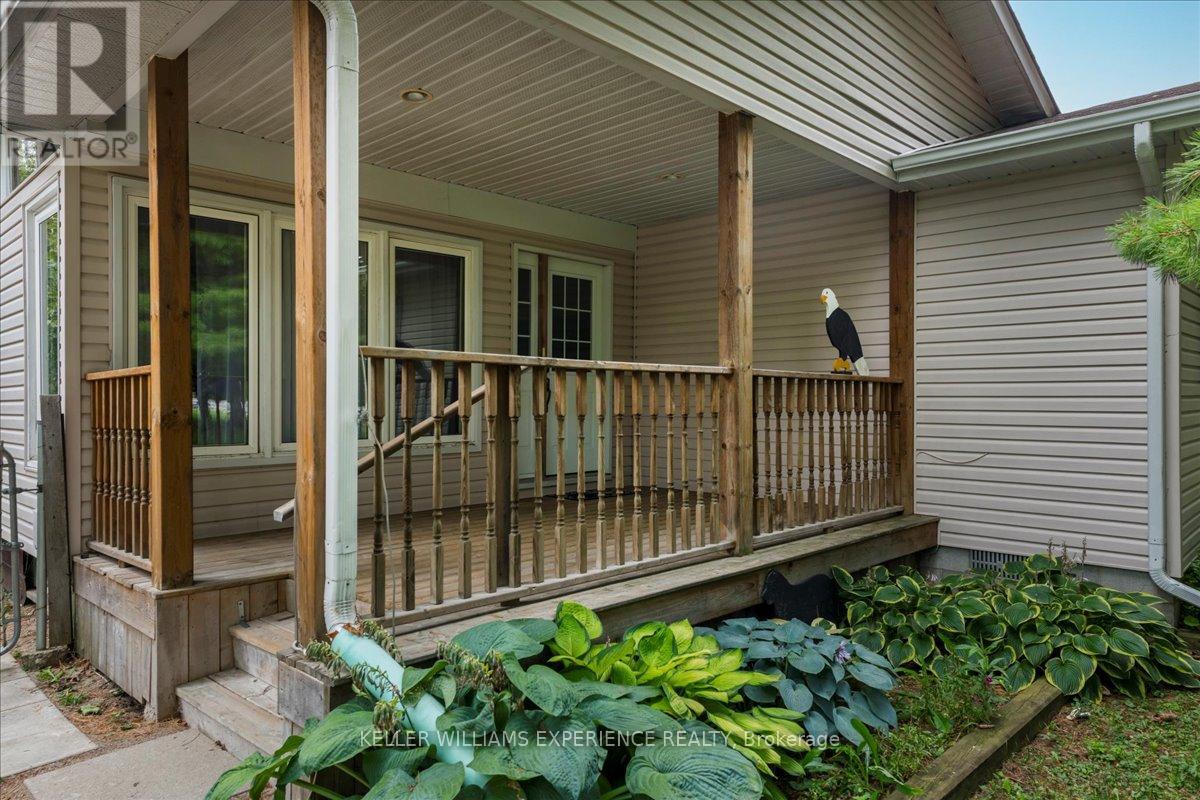 865 Blackwoods Avenue, Innisfil, Ontario  L9S 1S8 - Photo 2 - N12487192