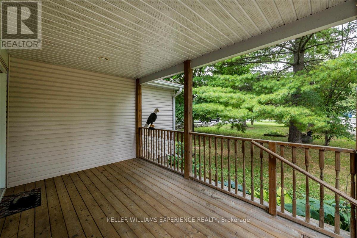 865 Blackwoods Avenue, Innisfil, Ontario  L9S 1S8 - Photo 3 - N12487192