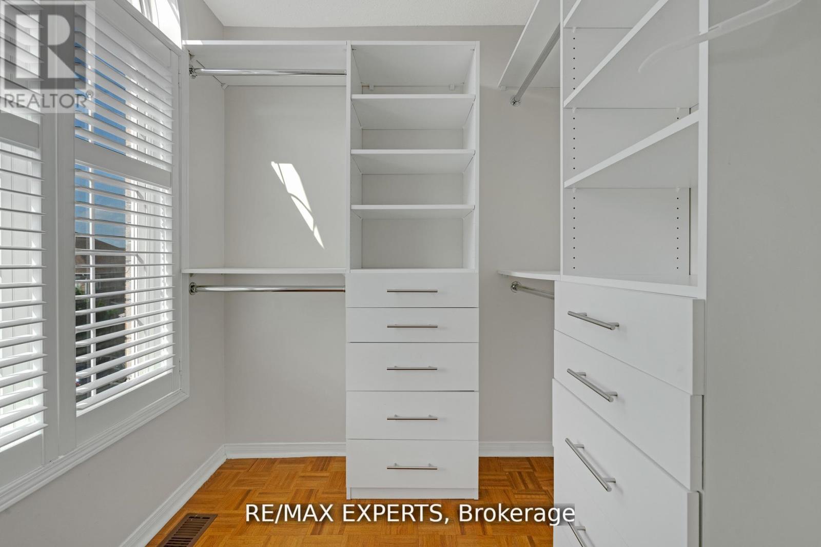 32 - 19 Foxchase Avenue, Vaughan, Ontario  L4L 9M9 - Photo 11 - N12487193